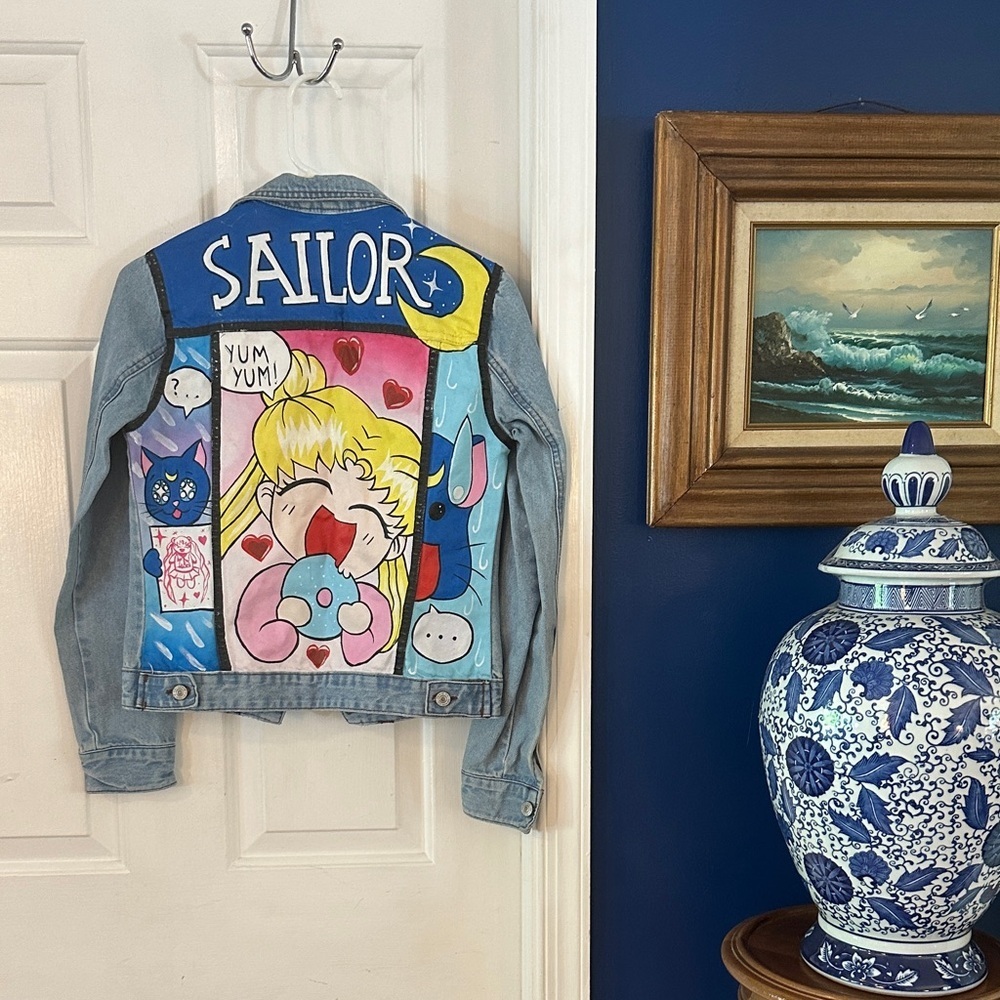 Women’s Denim Co. Light Blue Hand Painted Anime Sailor Moon Denim Jacket Size 2